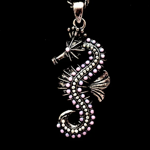 Seahorse Pendant Neckless with Purple Dots - Picture 2 of 4